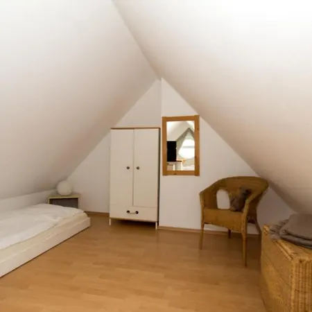 Apartment 8 Leuchtfeuer *